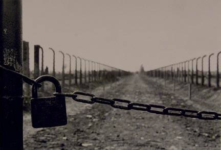 Gate Lock, Birkenau