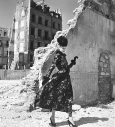 Model Amid Ruins, Paris