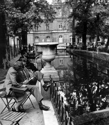 Medici Fountain, Paris (couple on folding chairs)