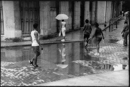 White Umbrella (Havanna, Cuba)