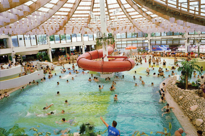 Water Spark Yamit, from the "Leisure Time in Israel" series