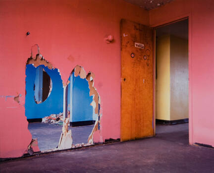 #601, Pink Room, Public Housing, Chicago, IL