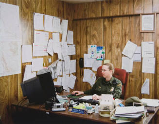 Office Work (shared desk), Texas, from the "Working the Line" series