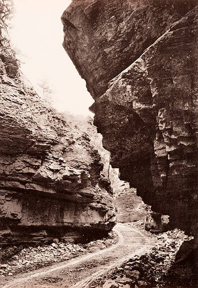 Hanging Rock, Williams Canon