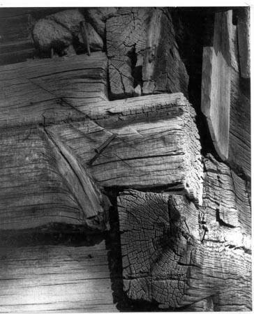 Gunlock, Bldgs, Window, Corner of log cabin