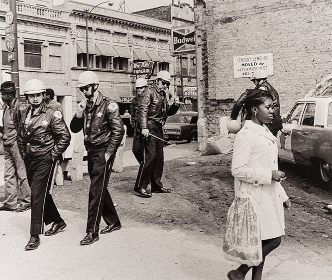 Cops and Girl (Chicago)