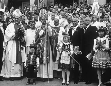 Visiting Cardnal from Poland, with Crowd at 1112 North Noble Street, from Changing Chicago