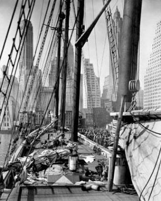 The O Line, Pier 11, East River