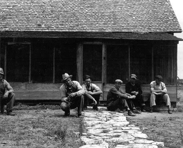 Texas Tenant Farmers Displaced by Power Farming / Displaced Tenant Farmers Goodlet, Hardeman Co., Texas